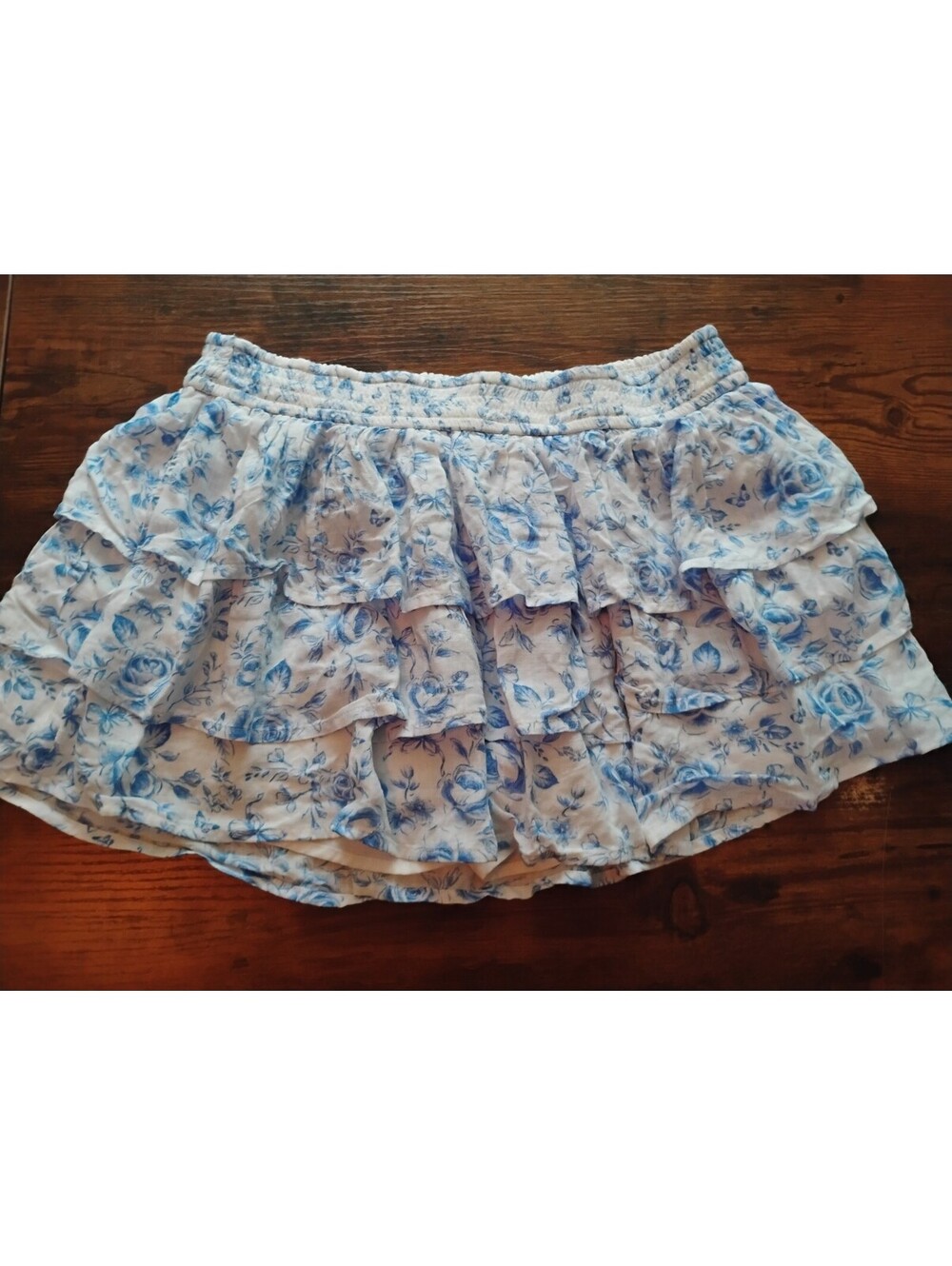 Hollister Blue White Floral Print Tiered Ruffle Skirt Size Medium
